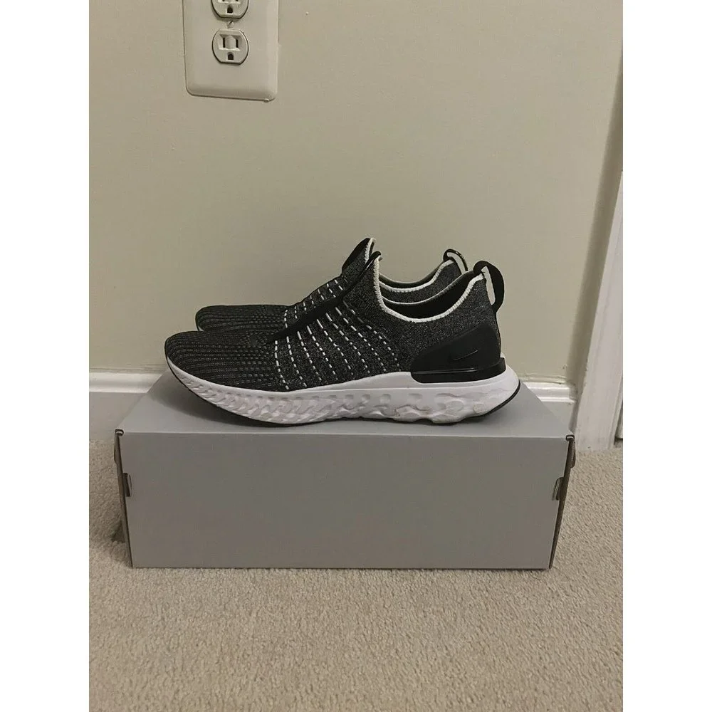 Nike React Phantom Run Flyknit 2 Men’s Size 9 Oreo Running Shoes CJ0277-003 - Picture 7 of 8
